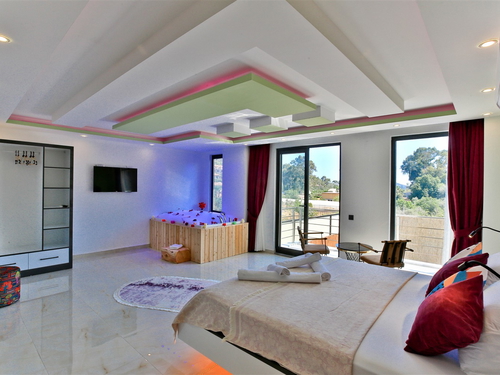  gece  -  Kasım
  | Kalkan Patara’da Jakuzili ve Korunaklı Özel Havuzlu Villa